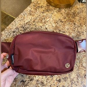 Lululemon Everywhere Belt Bag